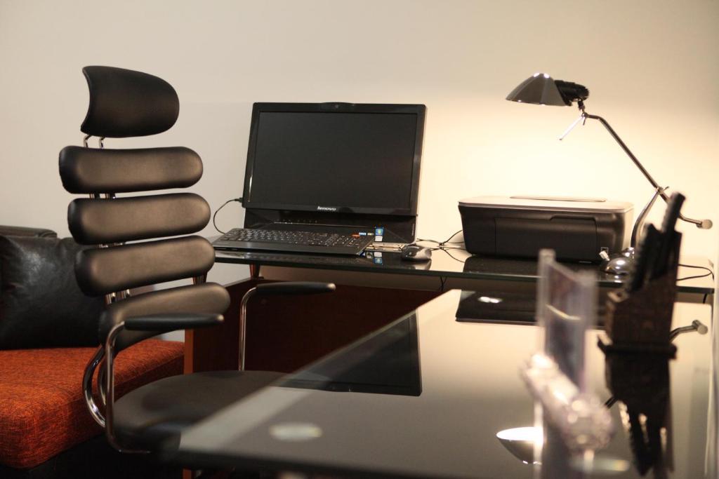 Plasma Hotel Tripoli Room photo