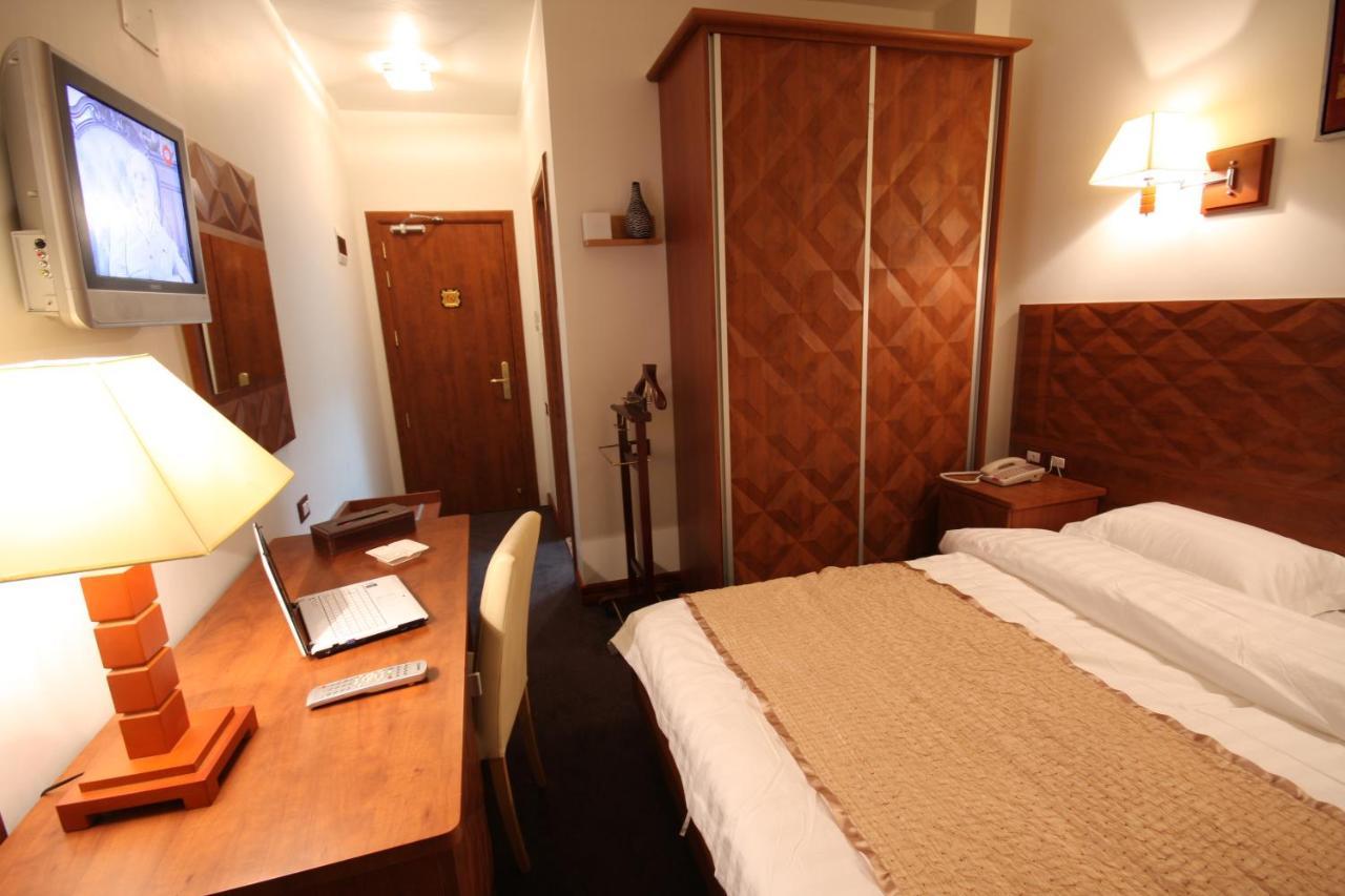 Plasma Hotel Tripoli Exterior photo